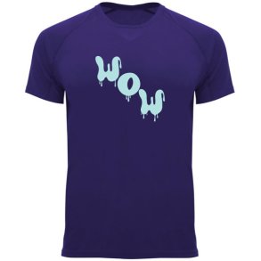WOW - Polyester Tee - Lilla- Stort logo