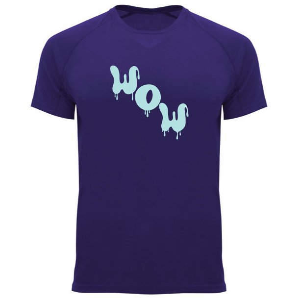 WOW - Polyester Tee - Lilla- Stort logo